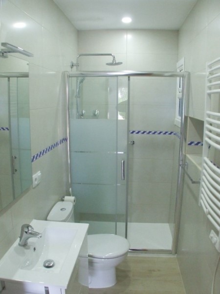 New apart bathroom (450 x 600)